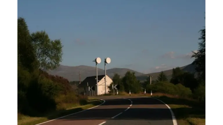 Jeepers Creepers, where’d ya get those peepers? A telecommunications receiver above Tulloch Station adds an unexpected touch of real horror to the scene.